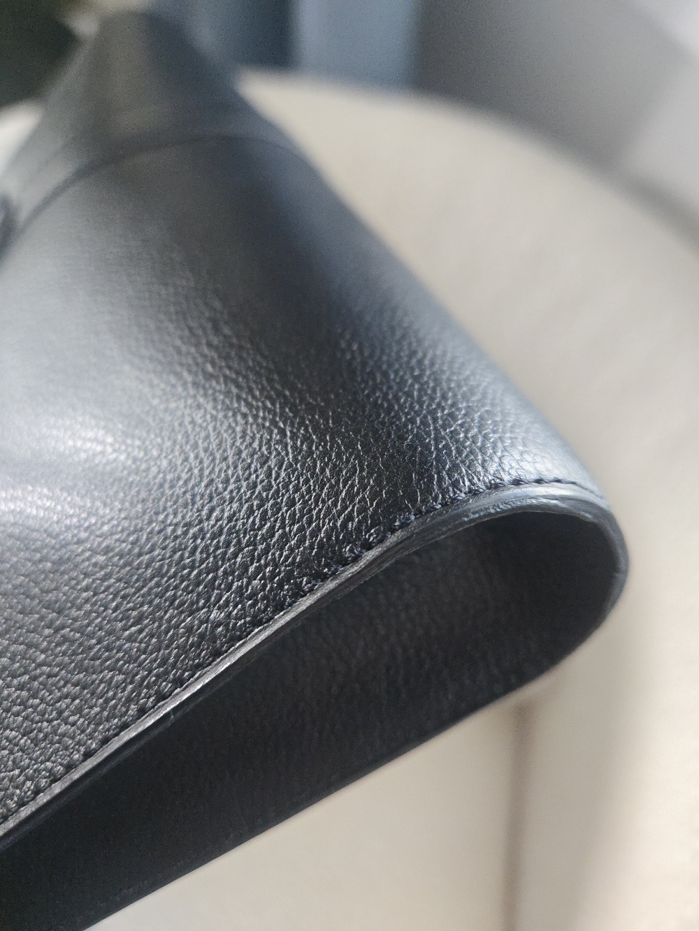 Delvaux Black Leather Clutch with Gold Accent Excellent Condition - Picture 16 of 16